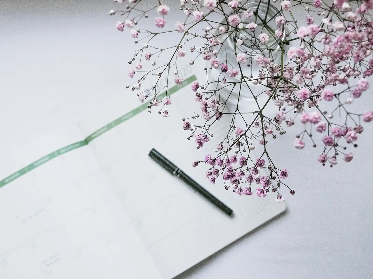 The UK Indie Publishing Calendar: Seasonal Launch Windows for Fiction, Poetry and Nonfiction